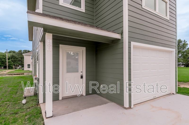 250 N Shady Oaks Dr - Photo 3 of 27