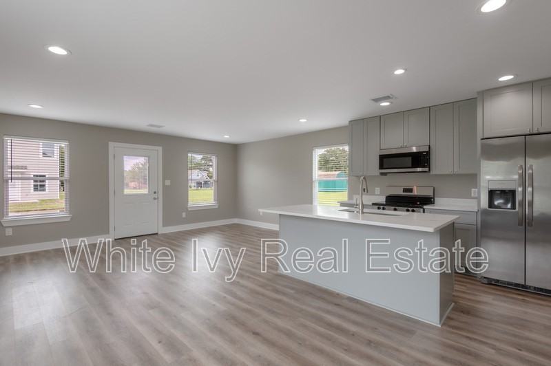 250 N Shady Oaks Dr - Photo 5 of 27