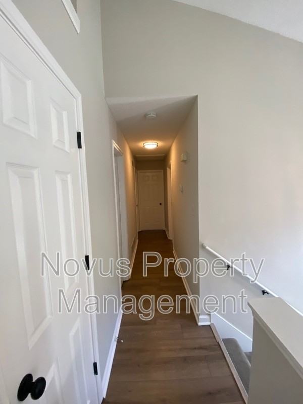 51 Connie Dr - Photo 6 of 32