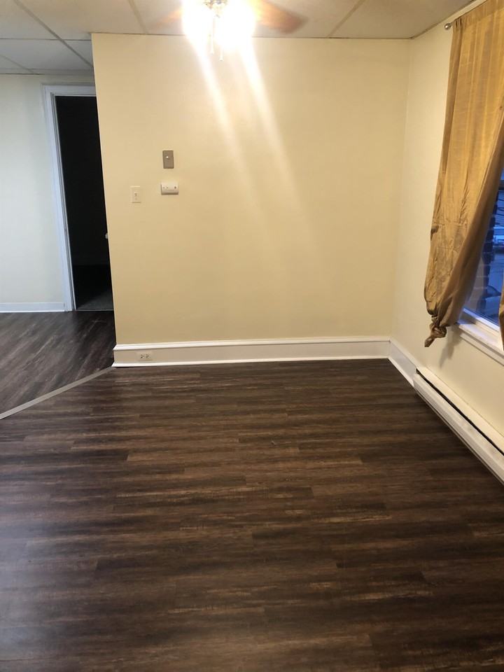 802 East Howard Street - Photo 3 of 17