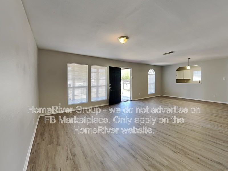 420 Sligo St - Photo 3 of 28