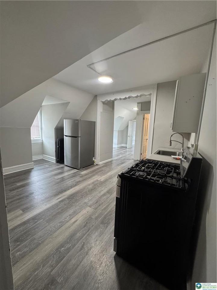 81-83 Dana Street - Photo 2 of 4