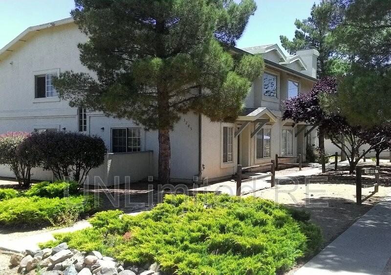 3285 N Hedgewood Dr #B - Photo 2 of 16