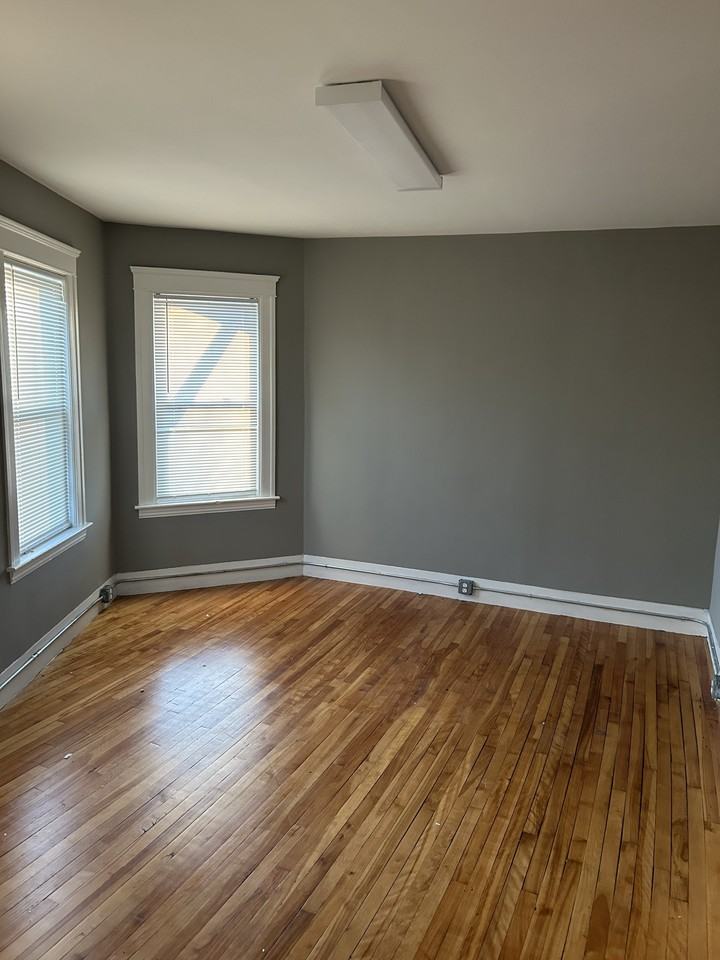 50 Vernon Street - Photo 2 of 4