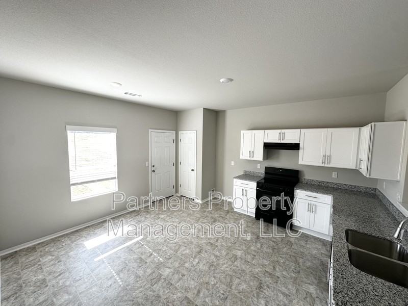 2287 S Ouachita Dr - Photo 5 of 20