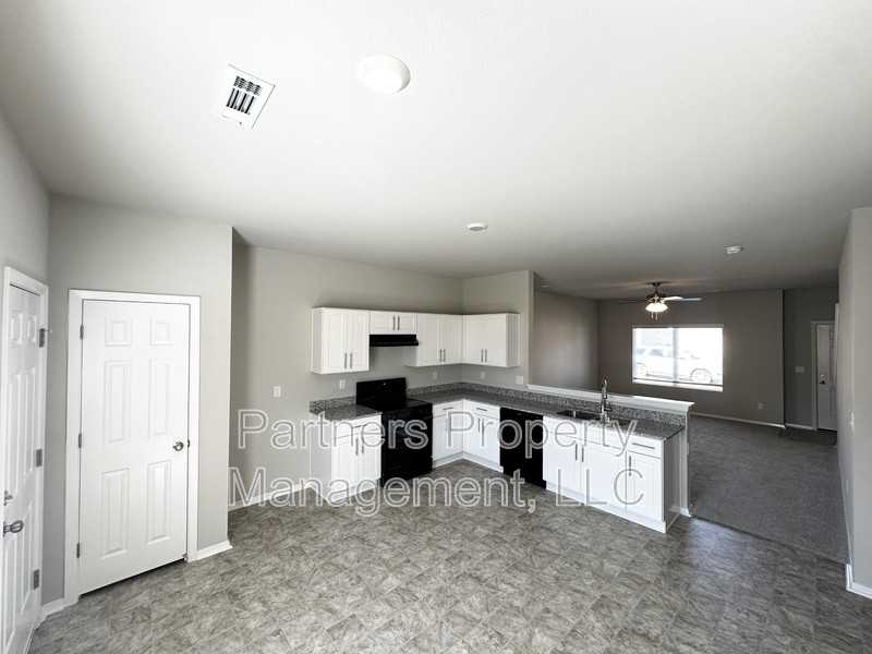 2287 S Ouachita Dr - Photo 6 of 20