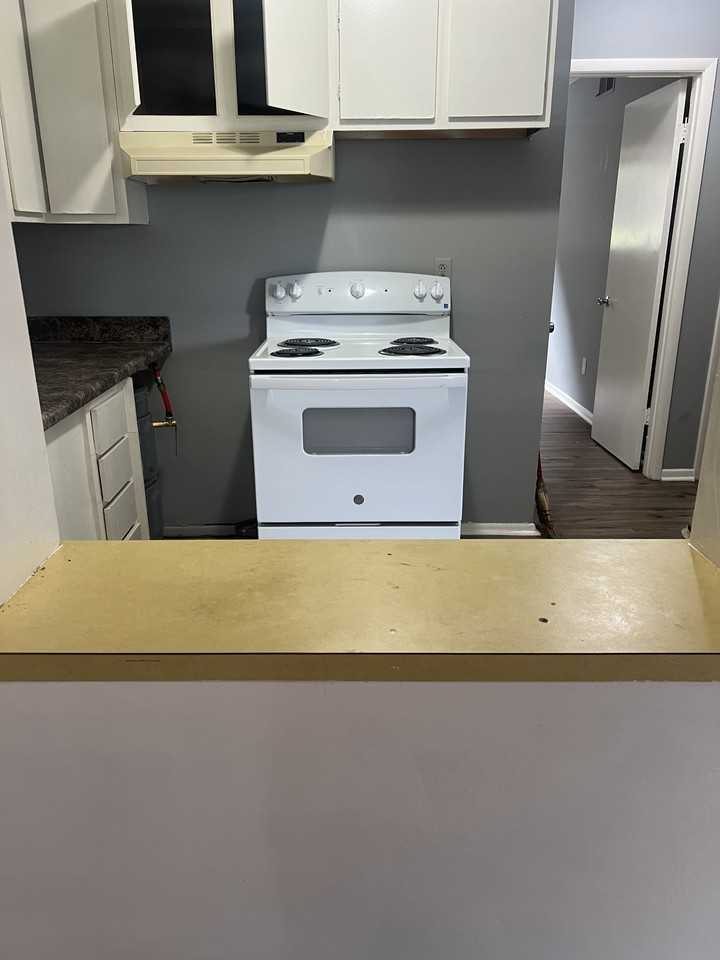Ensley Apartments - Photo 3 of 8
