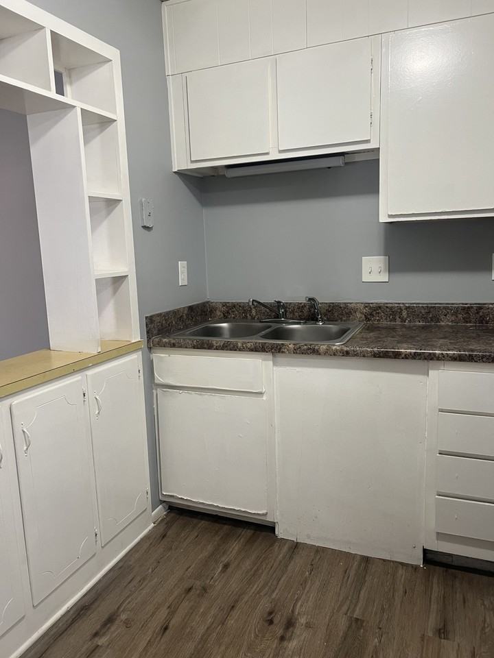 Ensley Apartments - Photo 4 of 8