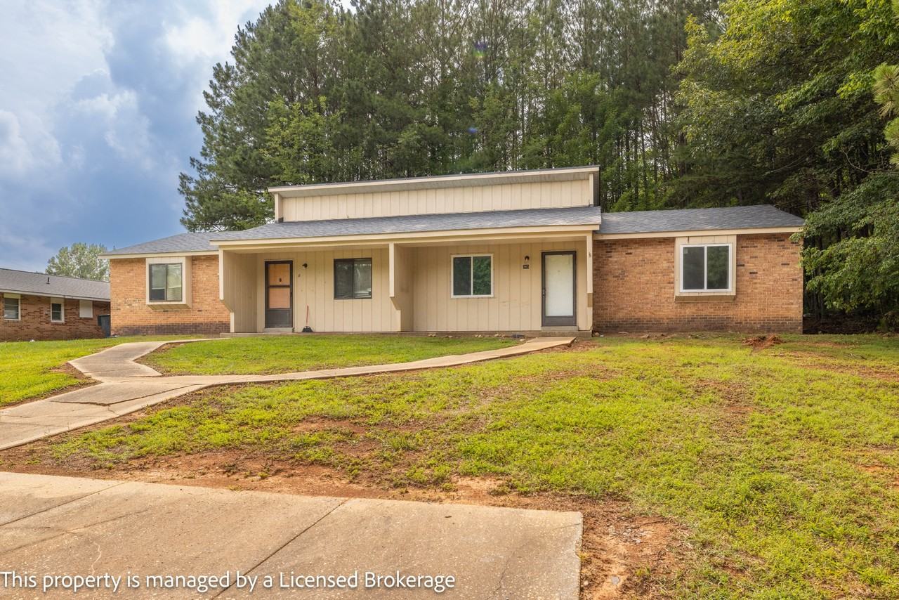 145 Brentwood Drive - Photo 2 of 30