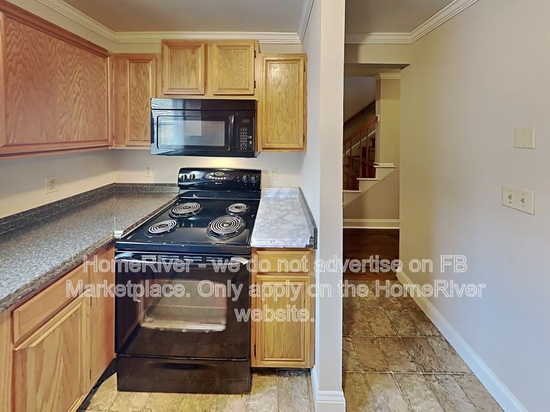 1161 Glendale Dr - Photo 4 of 19
