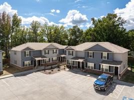featured image of 2212 Savannah St