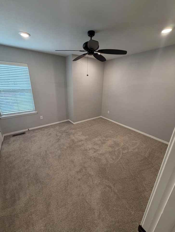 2212 Savannah Street - Photo 3 of 7