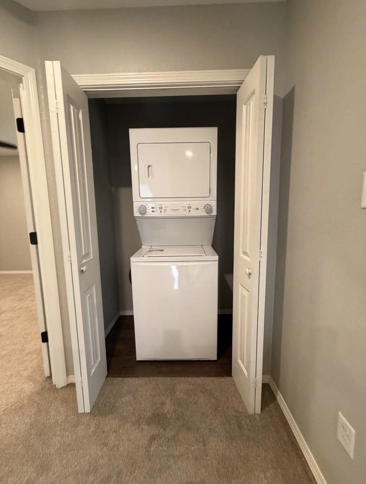 2212 Savannah Street - Photo 6 of 7