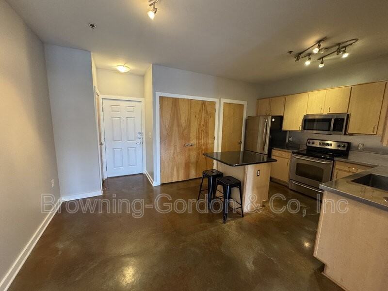 1803 Broadway #426 - Photo 2 of 26
