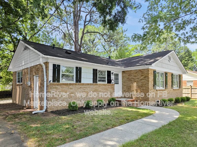 4723 Westcrest Dr - Photo 2 of 21
