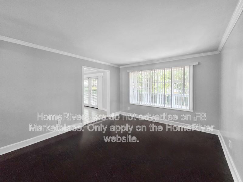 4723 Westcrest Dr - Photo 4 of 21