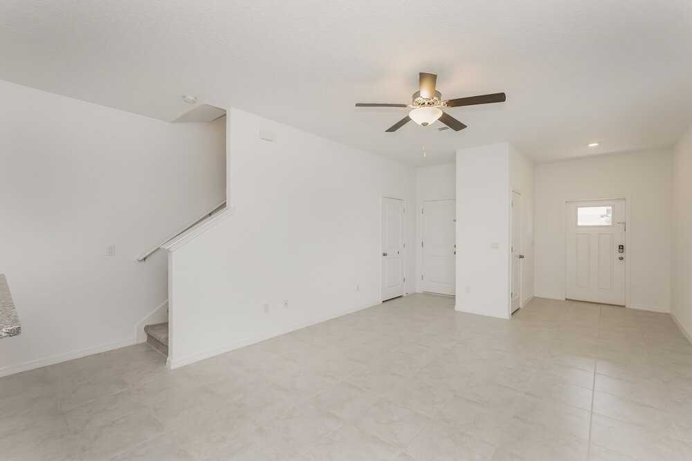 2136 Azure View Way - Photo 4 of 19