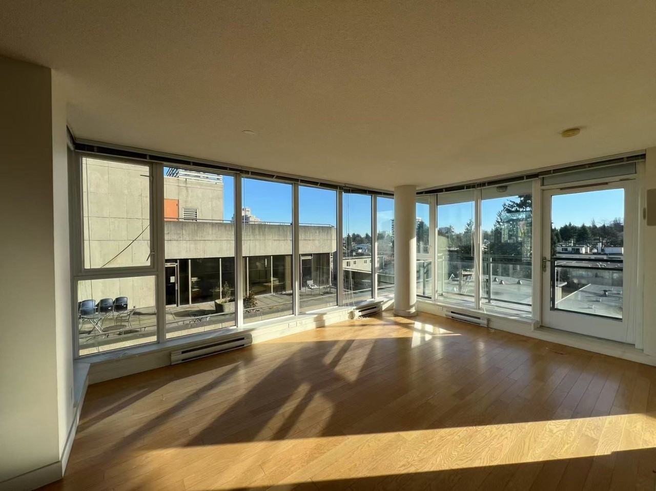 1258 West Broadway #504 - Photo 3 of 7