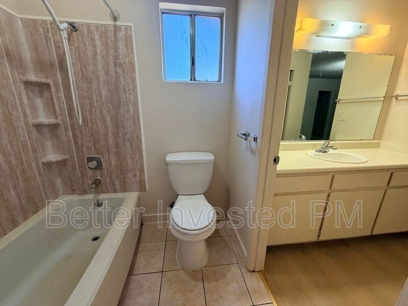 979 Marlene St - Photo 6 of 19