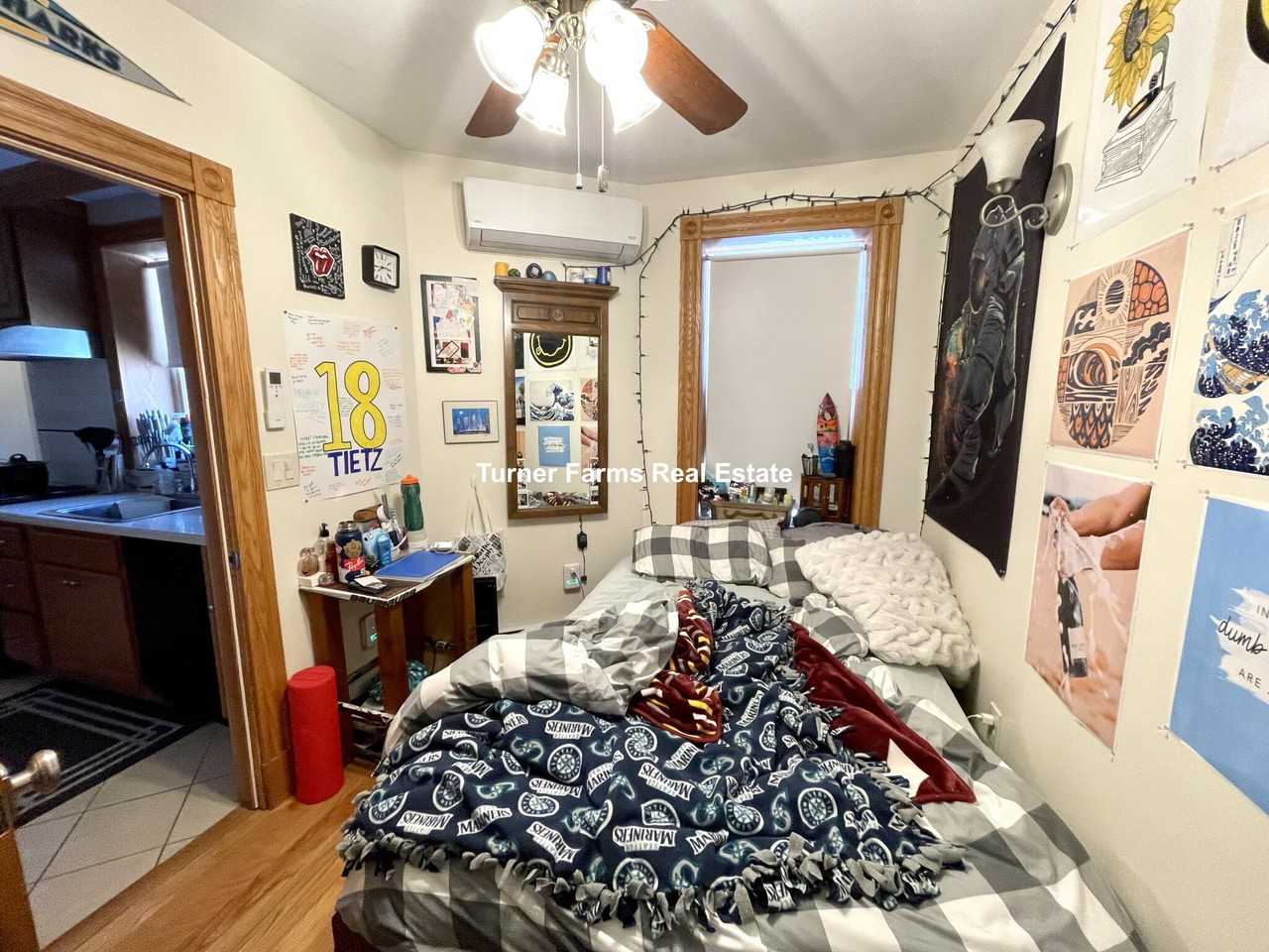 S Russell St #4 - Photo 5 of 23