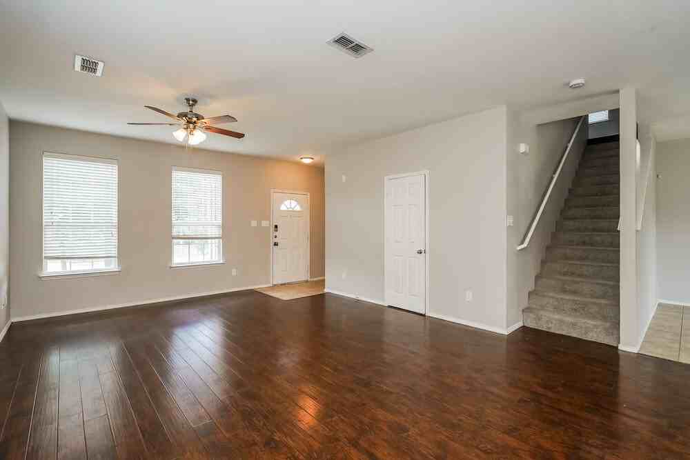5000 Caraway Dr - Photo 5 of 17