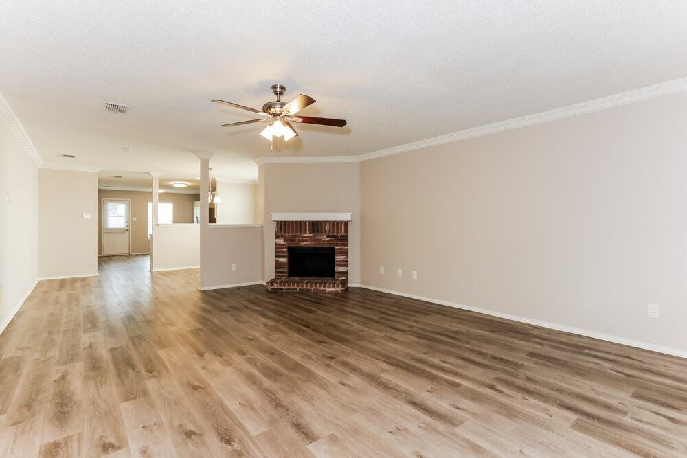 2365 White Pine Dr - Photo 3 of 19