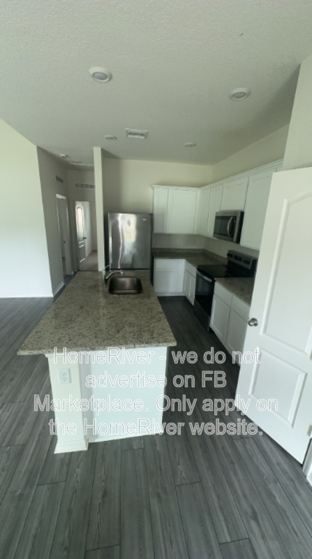 1611 Sw Penrose Ave - Photo 3 of 15
