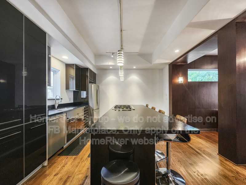 1818 Prospect St - Photo 5 of 22