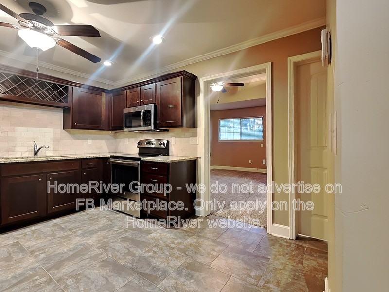 8326 N Spruce Ave - Photo 4 of 18