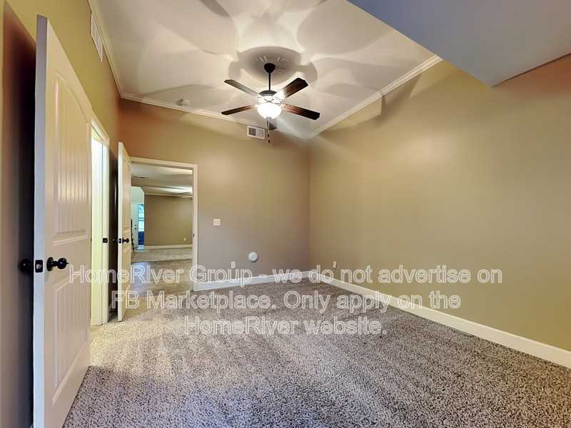 8326 N Spruce Ave - Photo 5 of 18