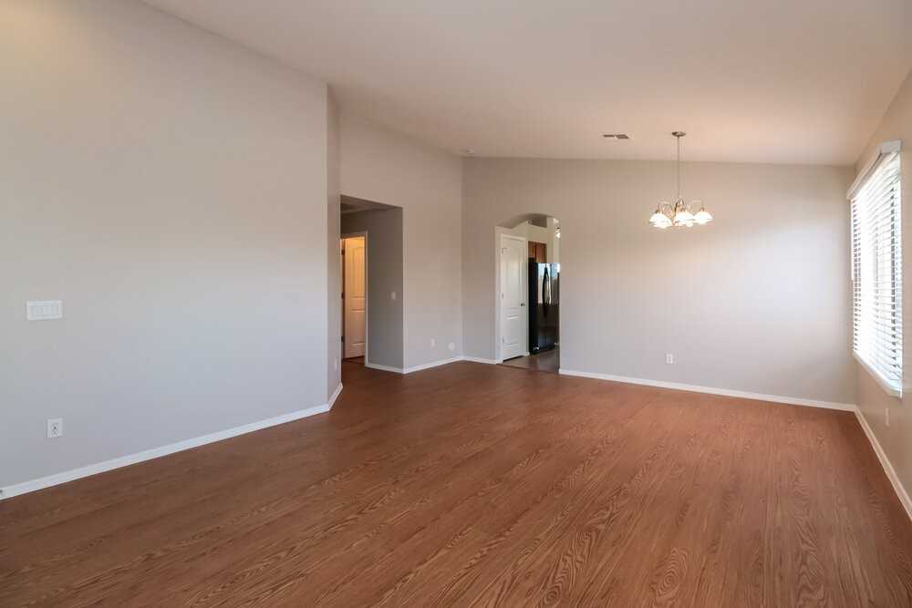 25549 W Winslow Ave - Photo 4 of 15