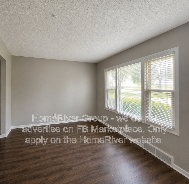 9002 Central St - Photo 5 of 11