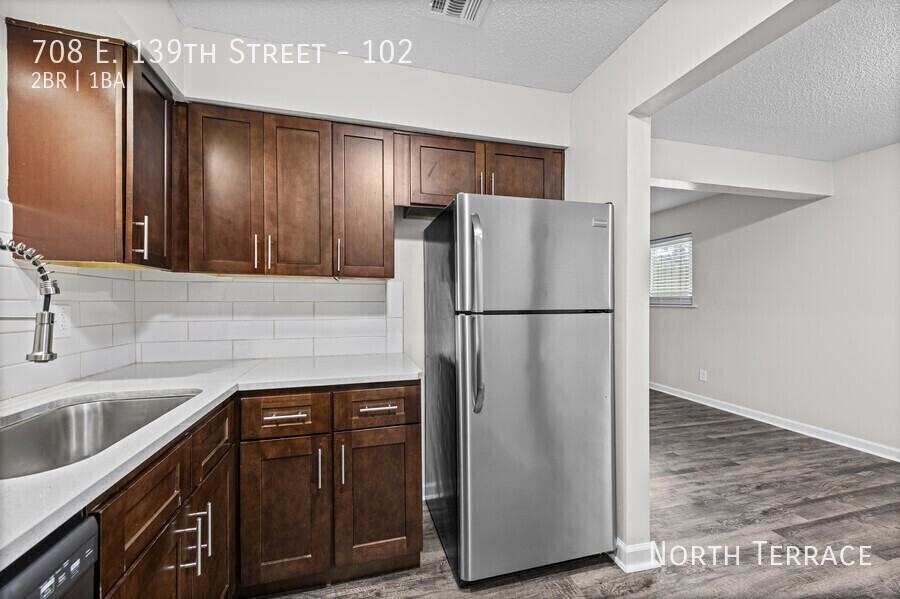 708 E 139th St, Kansas City, MO - Photo 3 of 21