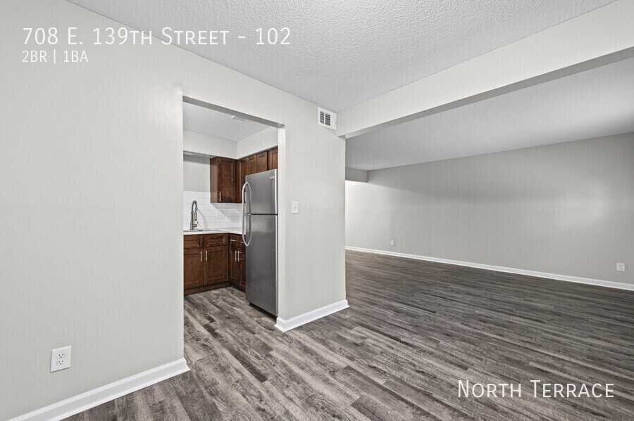 708 E 139th St, Kansas City, MO - Photo 4 of 21