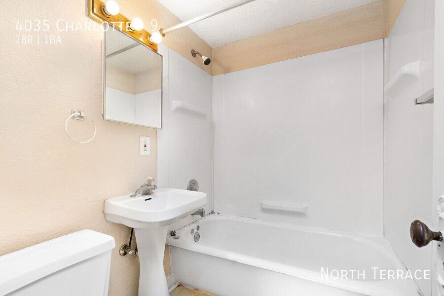 4035 Charlotte, Kansas City, MO - Photo 2 of 8