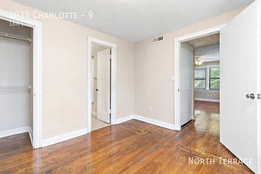 4035 Charlotte, Kansas City, MO - Photo 6 of 8