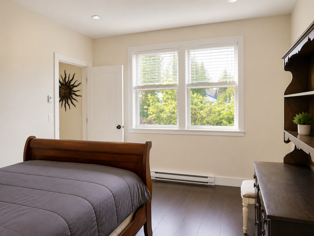 12305 Sullivan Street - Photo 7 of 11