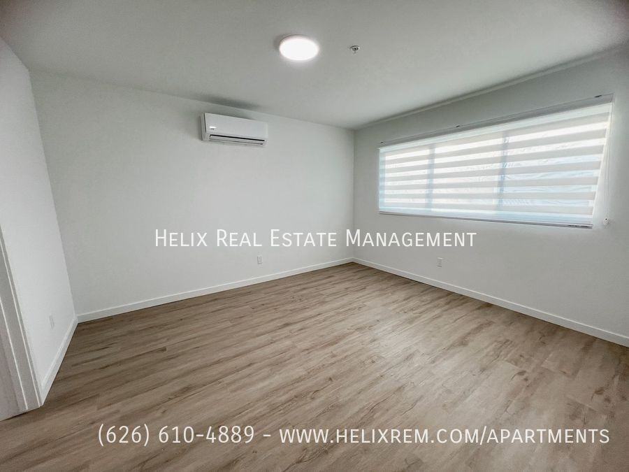 1577 N Fair Oaks - Photo 2 of 13