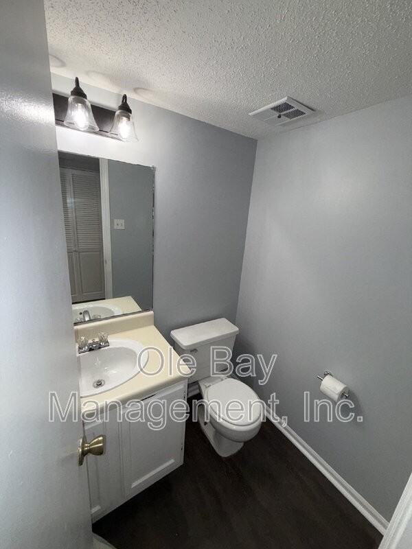 6701 Dickens Ferry Rd #52 - Photo 4 of 9