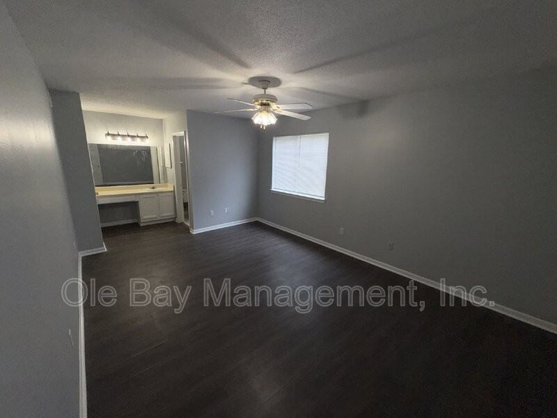 6701 Dickens Ferry Rd #52 - Photo 5 of 9