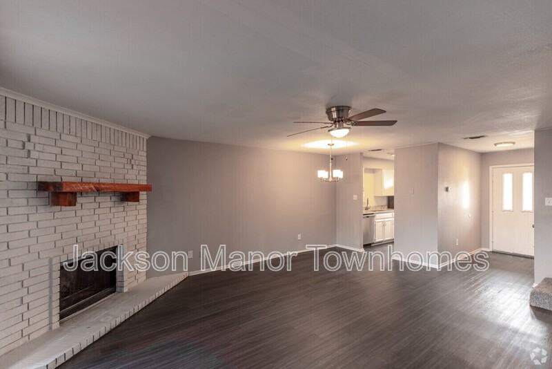 3000 Webb Ave - Photo 3 of 5