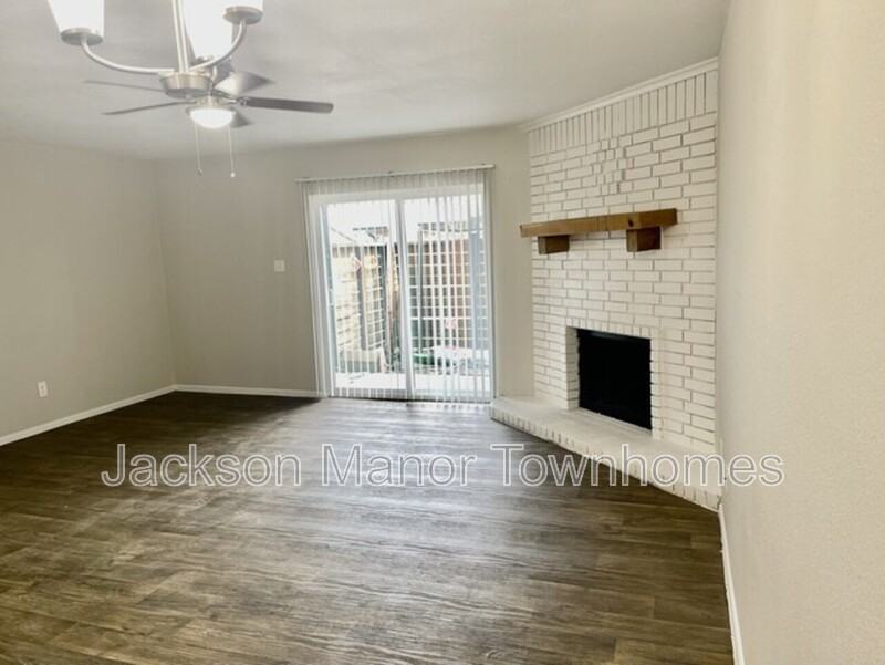 3000 Webb Ave - Photo 4 of 5
