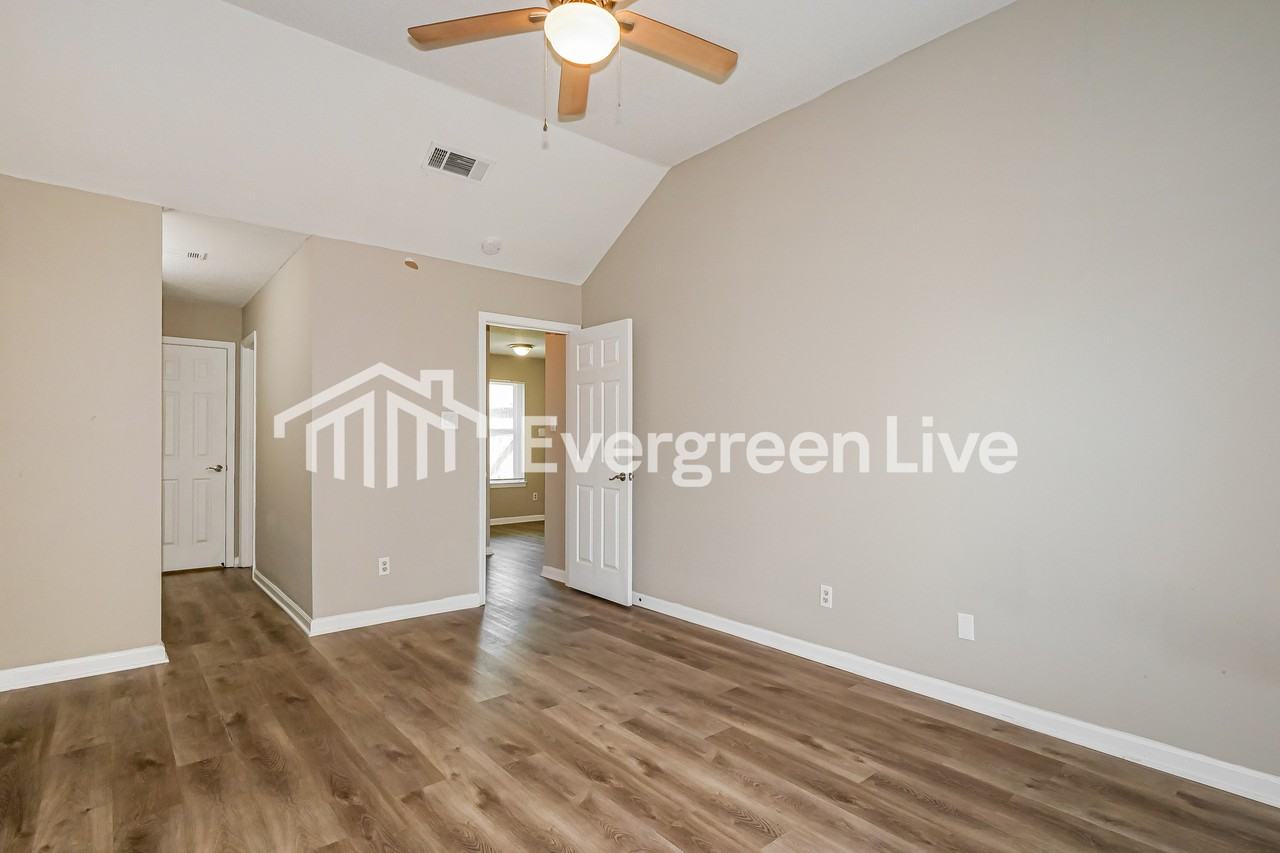 8402 Honey Dr - Photo 7 of 15