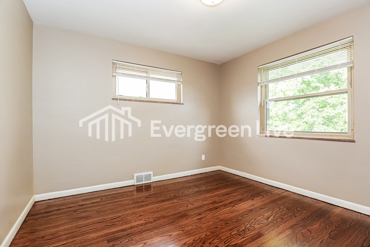 2669 Montana Ave - Photo 7 of 15