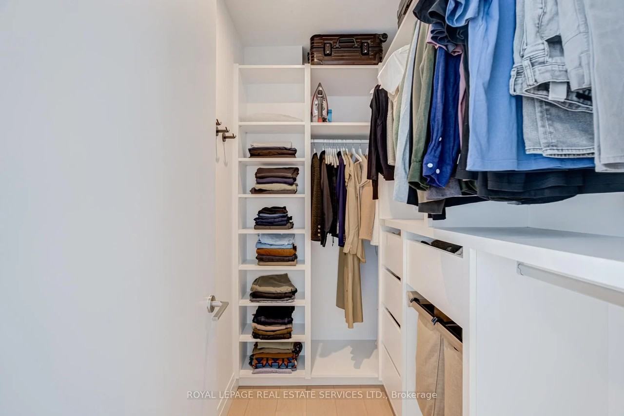 383 Sorauren Avenue - Photo 28