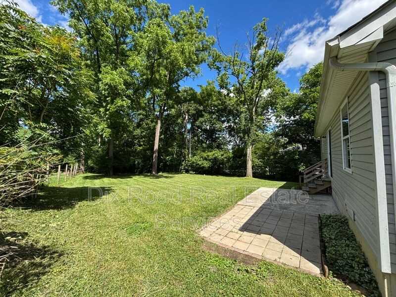 794 Carriage Hill Ln - Photo 4 of 29