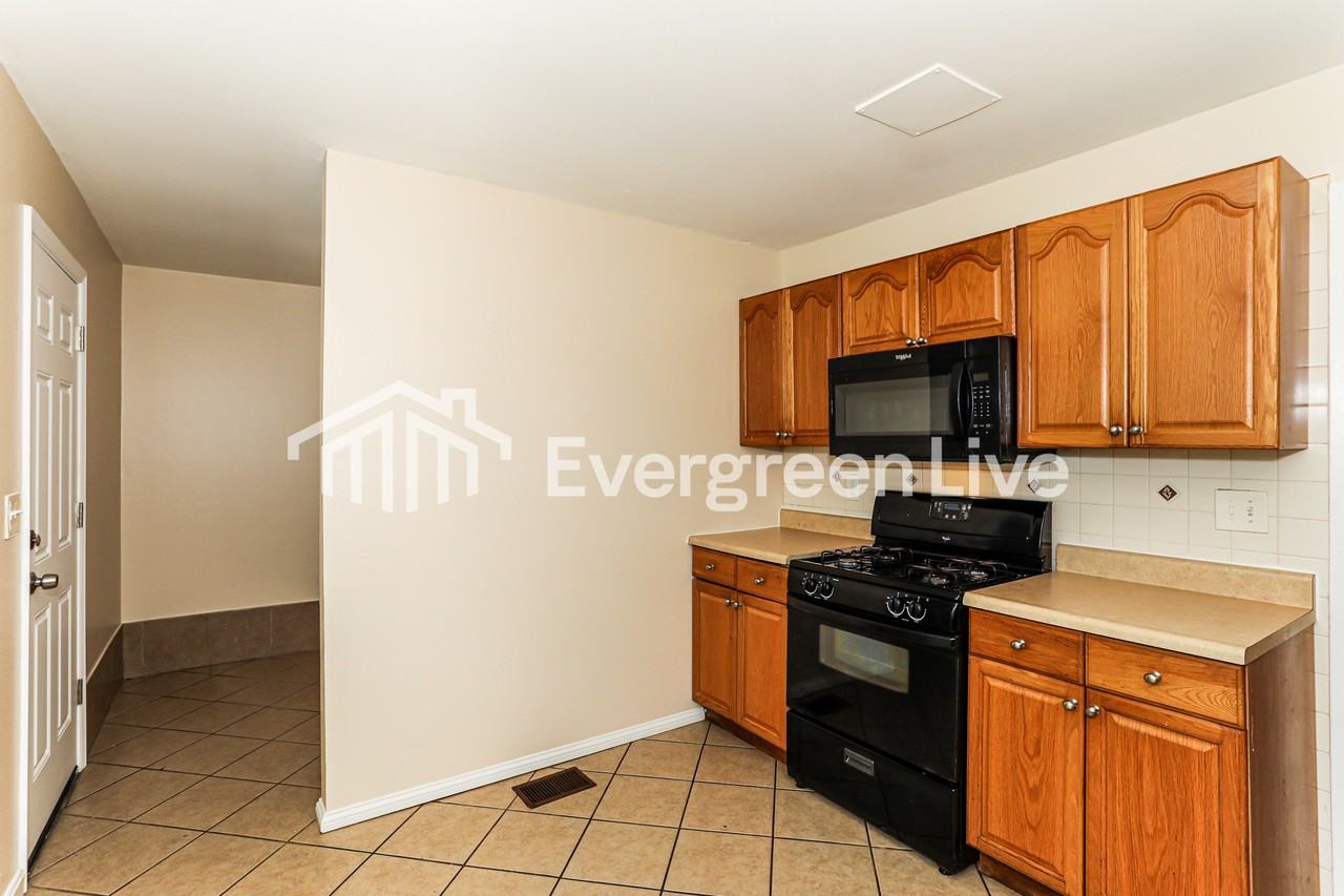 8436 Flamingo Ln - Photo 6 of 15