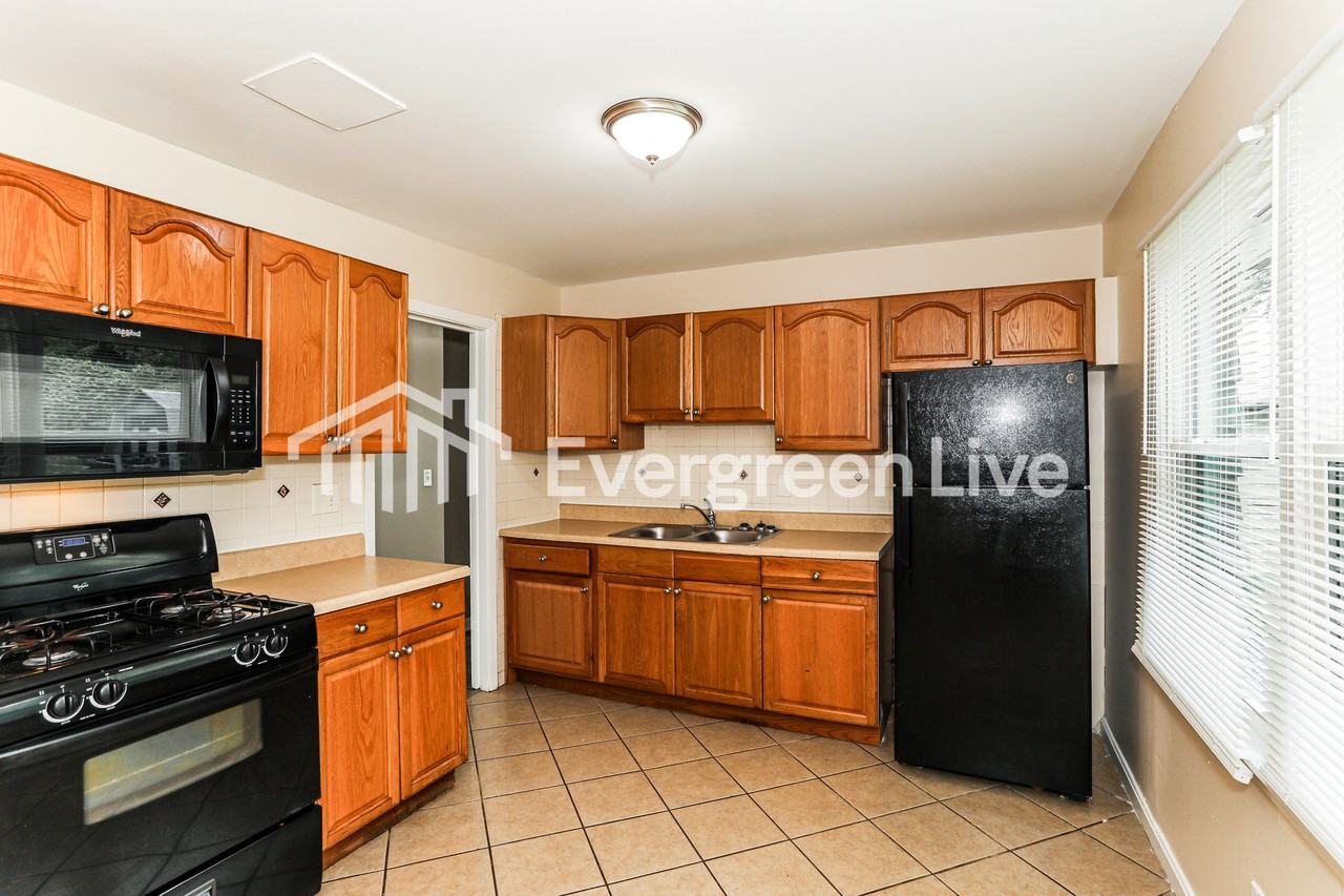 8436 Flamingo Ln - Photo 7 of 15