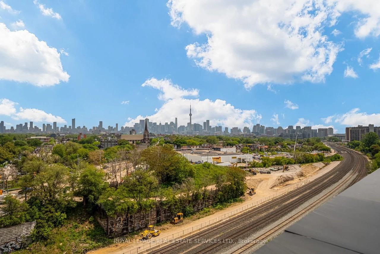 383 Sorauren Avenue - Photo 40