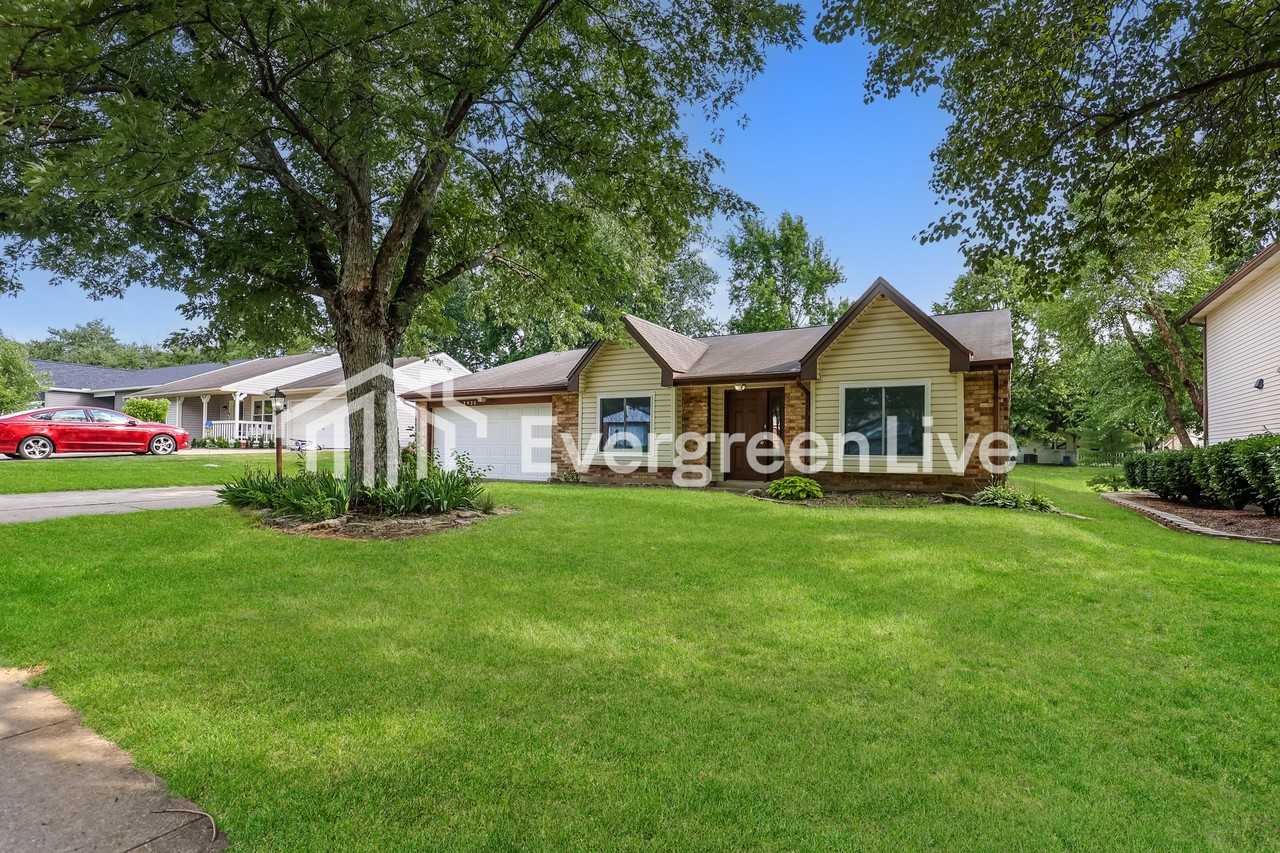 2925 Maureen Ct - Photo 2 of 15